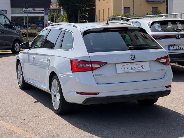 Skoda Superb Executive 2.0 TDI #12030 - Foto 2