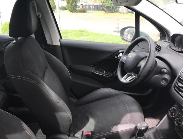 Peugeot 208 BlueHDi 1.6 5 porte Allure - Foto 3
