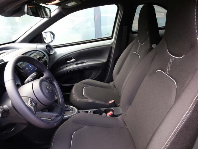 Toyota Aygo X 1.5 Hybrid 115 CV 5 porte - Foto 8