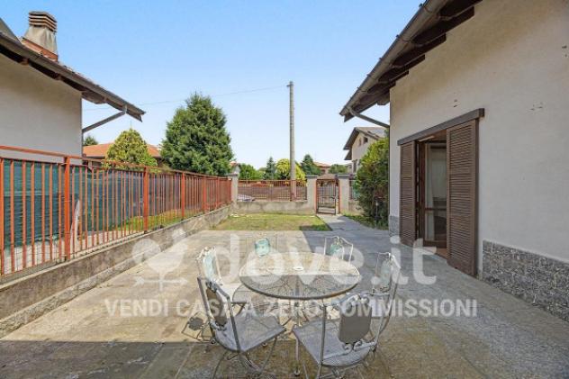Villa di 300 m² con più di 5 locali e box auto in vendita a Ferno - Foto 5