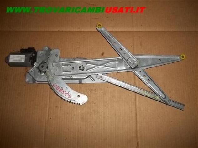 ALZACRIST. ELETT. PORTA ANT.D.2 FILI RENAULT KANGOO '98 Carrozzeria Lamierati esterni Porte Alzacristallo por RENAULT - KANGOO - 01-08-1997 - 01-0