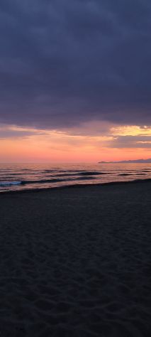 50enne cerca complice sensuale per serate al mare - Baia Domizia Tel:3382252644