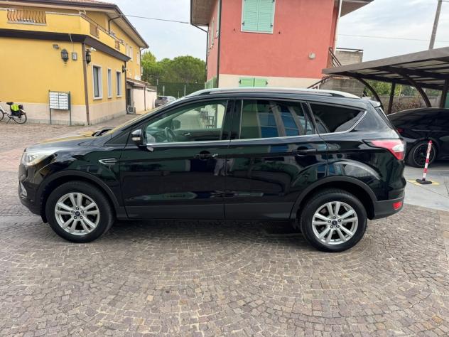 Ford Kuga 1.5 TDCI 120 CV S&S 2WD Titanium - Foto 3