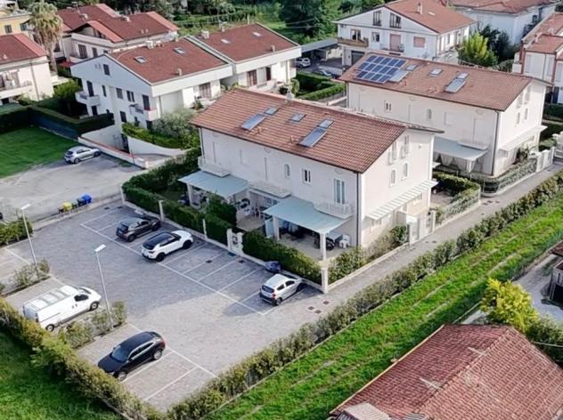 Villetta a schiera in vendita a Massa 97 mq Rif: 1445314 - Foto 2