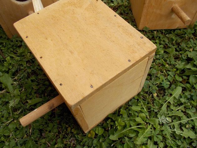 Nido cova in legno per Pappagallini Ondulati o Canarini - Foto 4