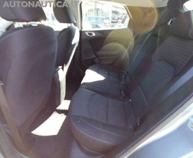 KIA XCeed 1.0 T-GDi URBAN 120cv rif. 23658513 - Foto 9