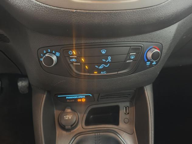 Ford Tourneo Courier 1.5 TDCi 95 cv Titanium 5POSTI - Foto 10