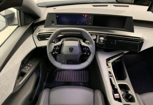 PEUGEOT 5008 1.2 Hybrid 136cv e-DCS6 Allure Pack Navi - 7 Posti rif. 23683755 - Foto 6