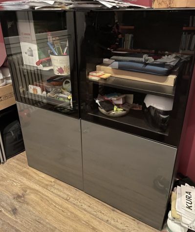 Vetrinetta Besta Ikea già smontata