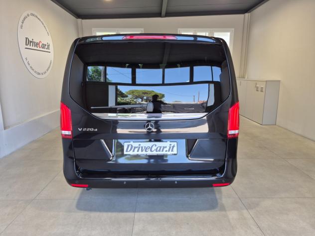 Mercedes-Benz V 220D AUTO PREMIUM BUSINESS LONG LED PELLE NAVI 7 POSTI CLIMA AUTO V. PRIVACY - Foto 7