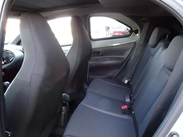 Toyota Aygo X 1.0 VVT-i 72 CV 5 porte Trend Air S-CVT - Foto 9