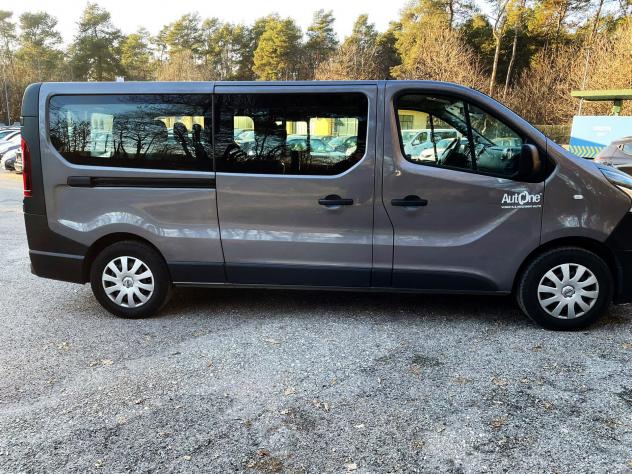 Nissan NV300 1.6 DCI 125CV 9P COMBI N-CONNECTA NAV - IVA COMPRESA - Foto 8