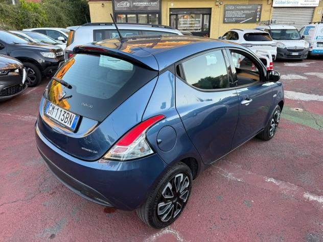 Lancia Ypsilon 1.0 Hybrid **LA CITY CAR IDEALE** - Foto 4