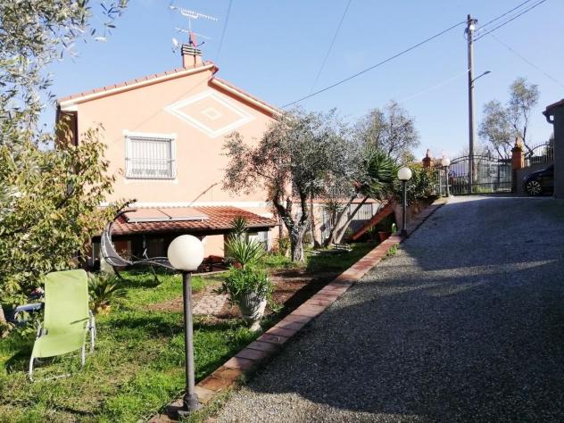 Villetta trifamiliare in vendita a Masignano - Arcola 200 mq Rif: 1304087