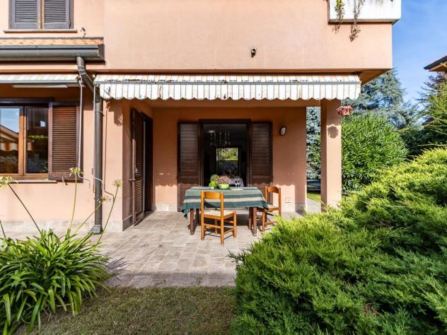 Porzione di bifamigliare con giardino a Casatenovo - Foto 9