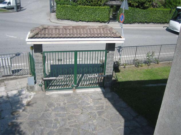 V000534 - CASA INDIPENDENTE, CON GIARDINO, GARAGE E MAGAZZINI - Foto 3