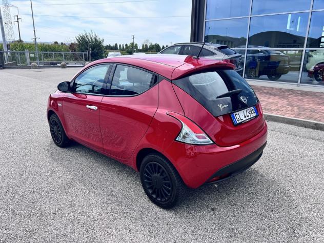 Lancia Ypsilon 1.0 FireFly 70cv Hybrid Silver - Foto 4
