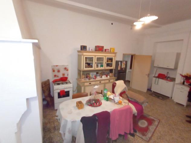 TERRATETTO di 6 vani e di 130 mq (GAMBASSI TERME) rif. G 19 - Foto 3
