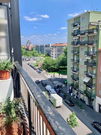 Camera singola 400eu in zona Washington libera