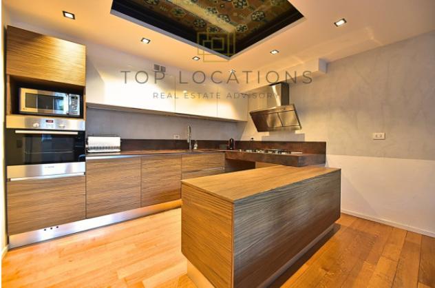 Appartamento di 160 m² con 3 locali e box auto in affitto a Milano