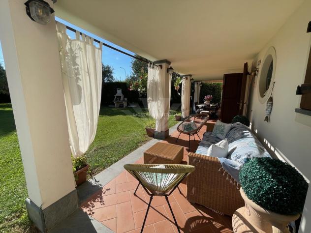 CASALE di 8 vani e di 235 mq (PIETRASANTA - Fiumetto) rif. 190 - Foto 8