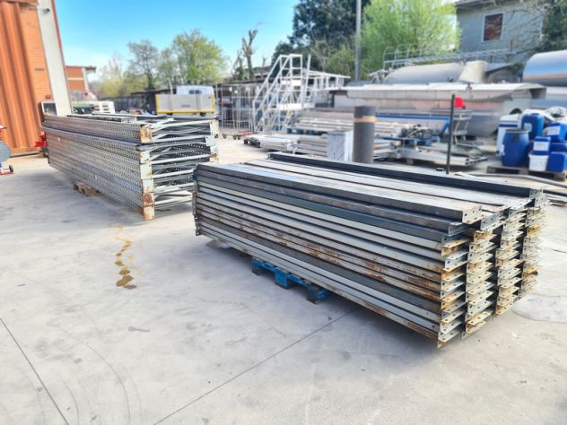14 metri di scaffalatura porta pallet usata