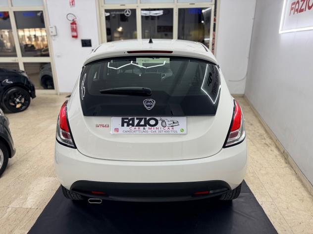 Lancia Ypsilon 1.3 MJT 95Cv - Foto 10
