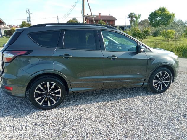 Ford Kuga 2.0 TDCI 150 CV S&S 4WD Powershift ST-Line - Foto 4