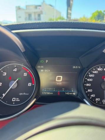 Alfa Romeo Giulia 2.2 TD 190 CV Sprint AT8 - Foto 9