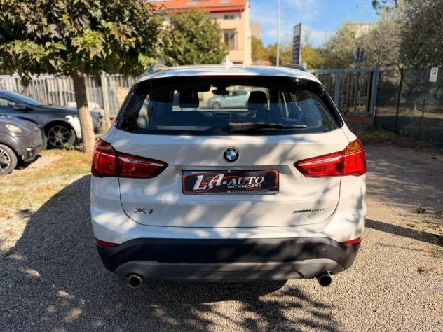 BMW - X1 - sDrive18d Business - Foto 6