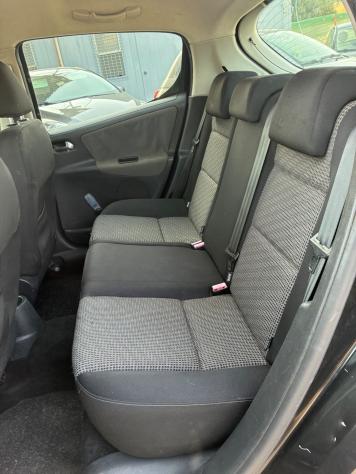 Peugeot 207 1.6 8V HDi 93CV 3p. XS - Foto 8