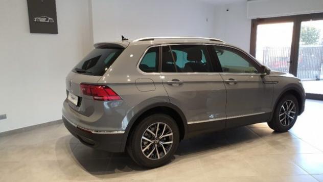 VOLKSWAGEN Tiguan 2.0 TDI 120 CV NUOVA 4 ANNI GARANZIA rif. 17949234 - Foto 3