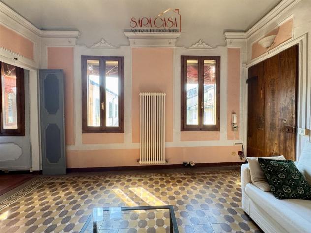Spazioso appartamento al primo piano in posizione centralissima - Foto 4