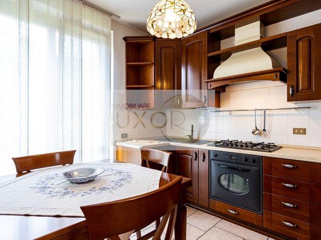 Villa per 2 nuclei famigliari a Casatenovo - Foto 5