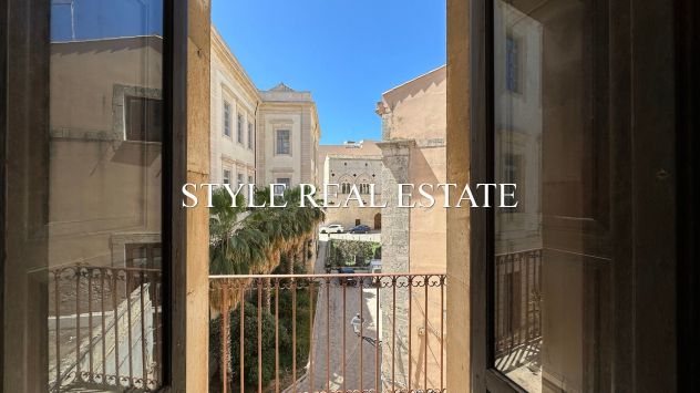 ORTIGIA ELEGANTE TRILOCALE CON TERRAZZINO - Foto 2