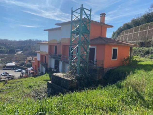 Immobile in asta di 698 m² con più di 5 locali in vendita a Vallerano - Foto 3
