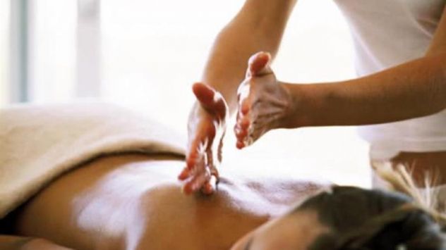 esperta massaggtrice ,CITTA RIVOLI tel: 3201818076 - Foto 2