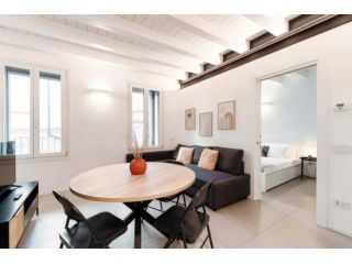 "COMO LAGO" APARTMENT - Bilocale vicino al lago e alla stazione
