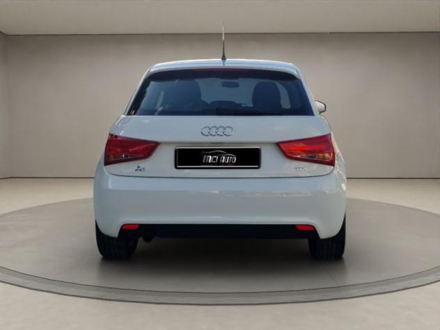 AUDI A1 SPB 1.6 TDI Attraction rif. 24180389 - Foto 4