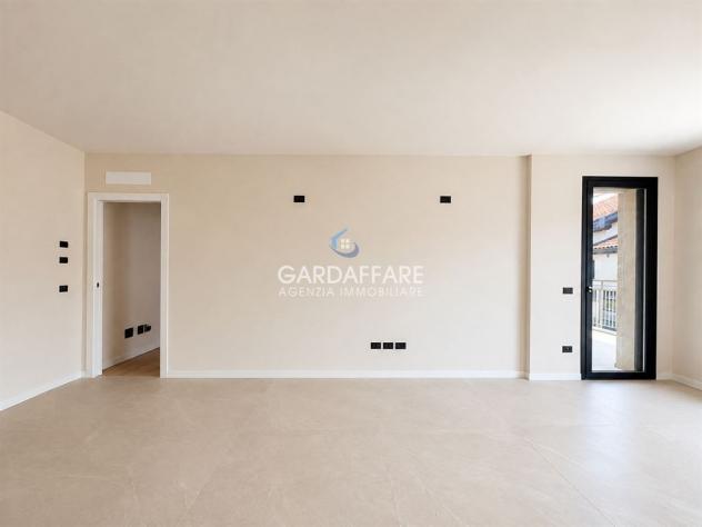 Nuovo trilocale Attico con due camere matrimoniali ! - Foto 2