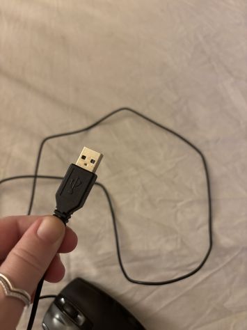 UN MOUSE COME NUOVO PERFETTAMENTE FUNZIONANTE MARCA”HP”CON CAVO E ATTACCO USB,CO - Foto 5