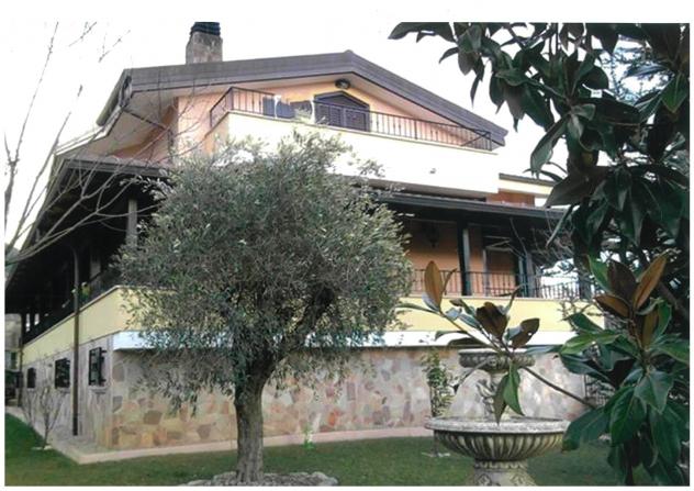 Villa in Via Migliara