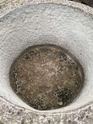 Grande vasca rotonda in pietra naturale - Foto 6