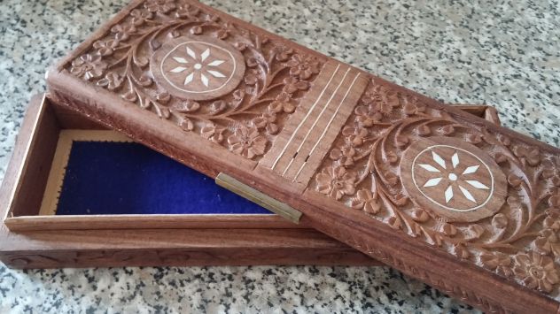 SCATOLA DI LEGNO CON INTARSI - Foto 3