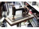 Antica Macchina da Cucire Manuale – 24453