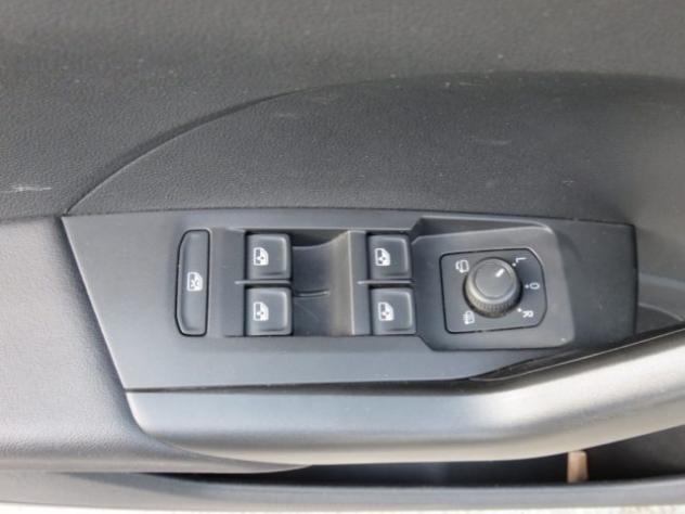 VOLKSWAGEN T-Cross 1.0 TSI 110 CV Style rif. 24203426 - Foto 7