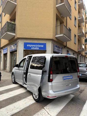 VOLKSWAGEN Caddy 2.0 TDI 102 CV Space rif. 23180466 - Foto 4