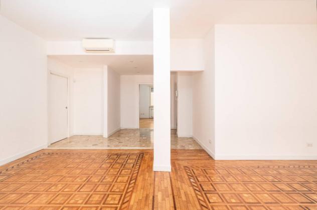 Appartamento di 127 m² con 3 locali in affitto a Milano