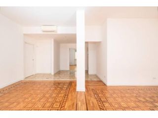 Appartamento di 127 m² con 3 locali in affitto a Milano