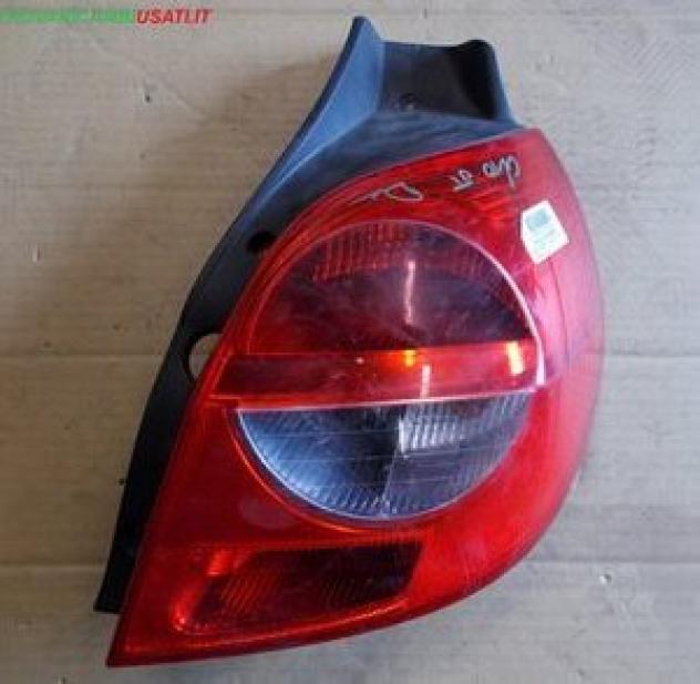 FANALE POST.D. RENAULT CLIO (C85/B85) 3p / 5p 999-U47016 Parti elettriche  Fanaleria  Fanali  Fanale post. dx. RENAULT - CLIO III  3/5 P - 01-07-2005